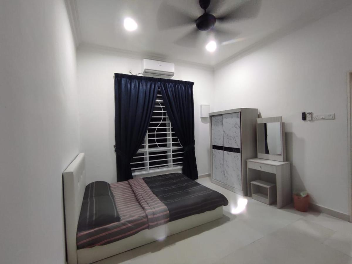 Bb D'Velodrom Homestay Dungun Extérieur photo